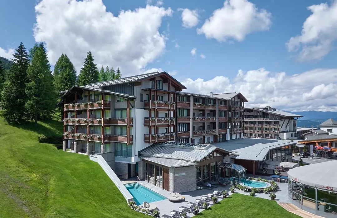 Hotel Wulfenia 4S - Adults Only-1